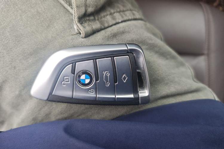 Used BMW 5 Series 2019 530Li Leading Model Luxury Package
