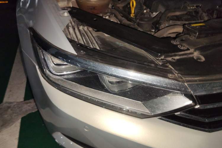 Used Volkswagen Magotan 2018 Facelift 330TSI DSG Luxury Model
