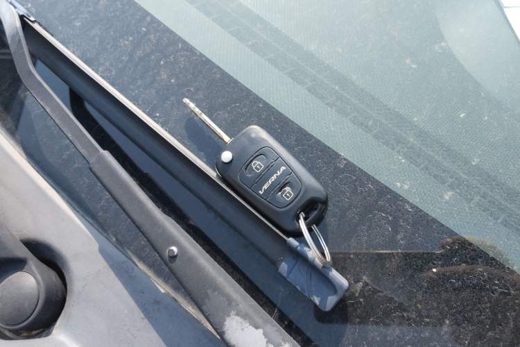 Used Hyundai Verna Ray 2014 1.4L Automatic GLX Interior 1