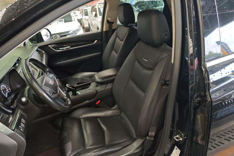 Used Cadillac XT5 2018 25T Luxury Model