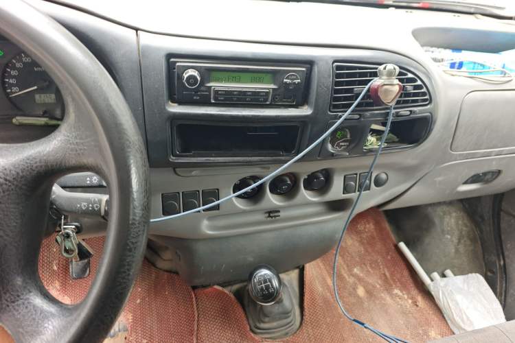 Used Ford Classic Transit 2013 2.8T Facelifted Diesel Van - Short Wheelbase Mid-Roof Model JX493ZLQ4
