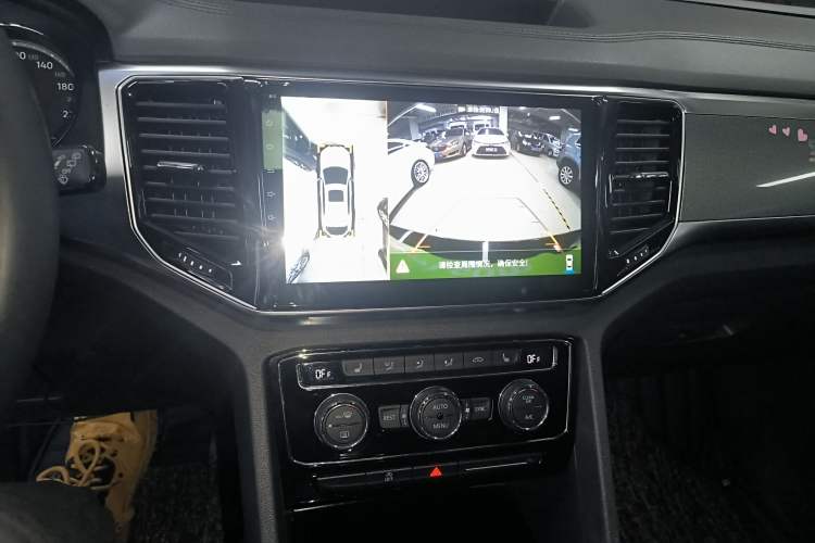 Used Volkswagen Teramont 2019 330TSI Two-Wheel-Drive Luxury Edition China VI Standard Audio And AC Panel