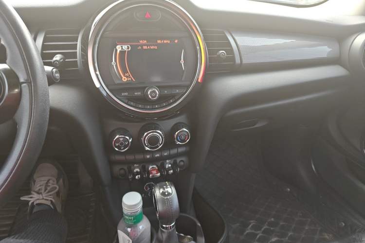 Used MINI 2016 1.5T COOPER
