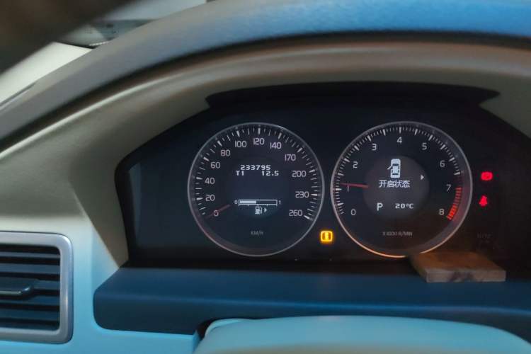 Used Volvo S80L 2011 2.0T Zhiya Edition
