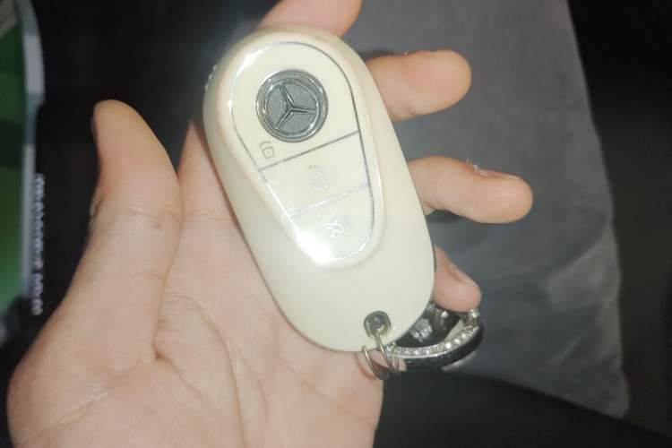 Used Mercedes-Benz C-Class 2023 Second Facelift C 260 L Sport Edition Vehicle Key