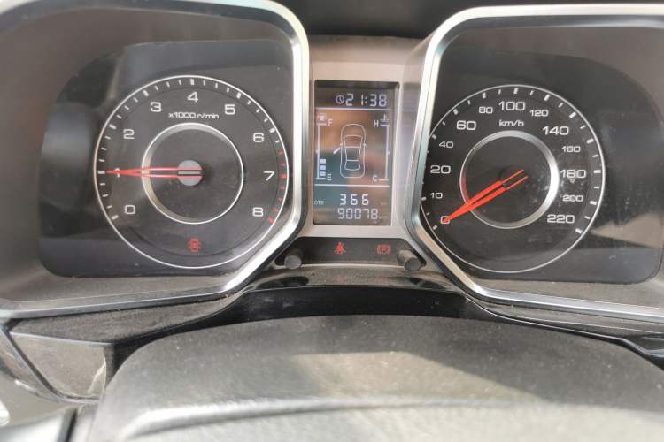 Used Zotye Domy X5 2017 Upgraded Model 1.5T Manual Luxury Version
