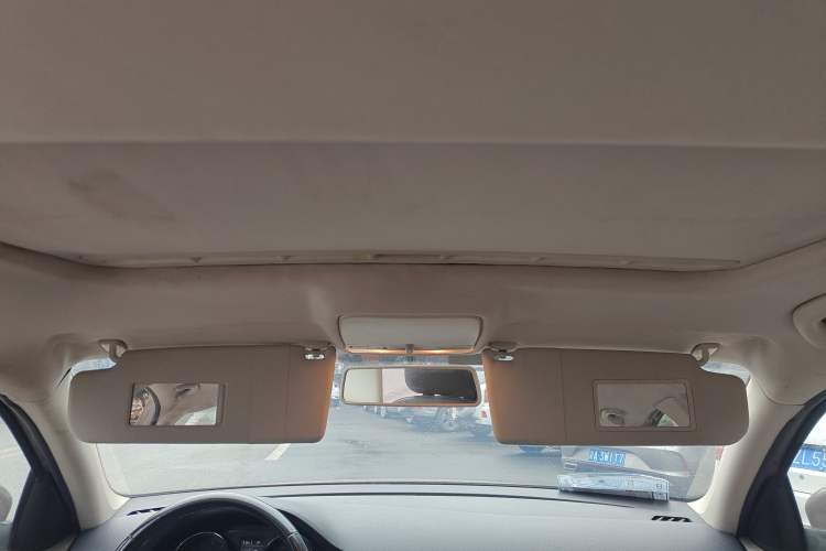 Used Volkswagen Bora 2014 1.6L Automatic Comfort Model Headliner