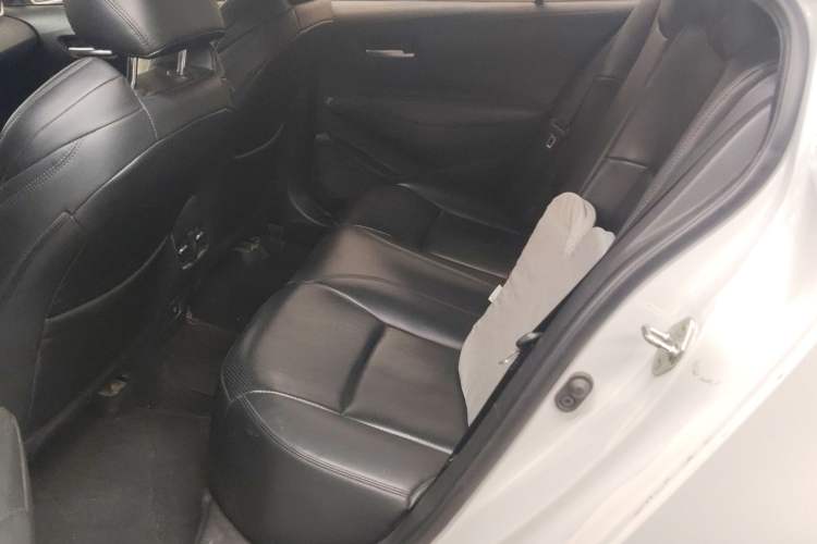 Used Toyota Levin 2019 185T CVT Luxury Edition China VI Standard Left Rear Seat