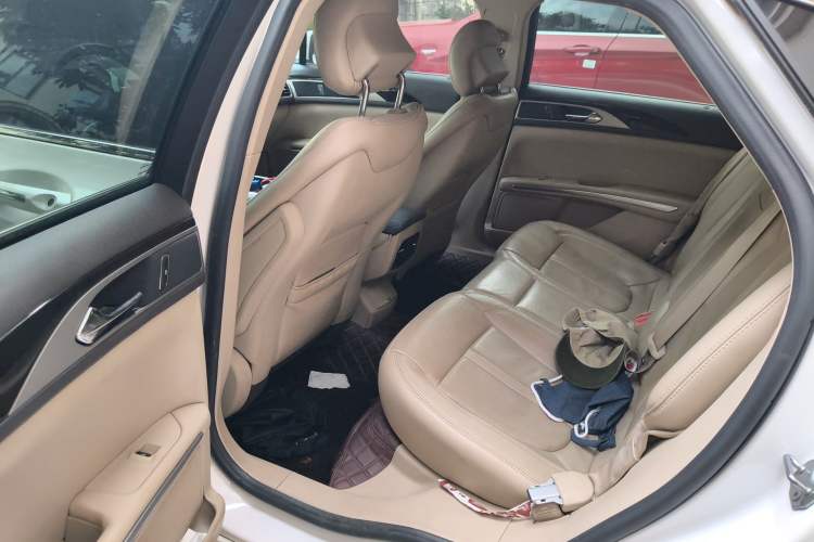 Used Lincoln MKZ 2014 2.0T Luxury Edition Left Rear Seat