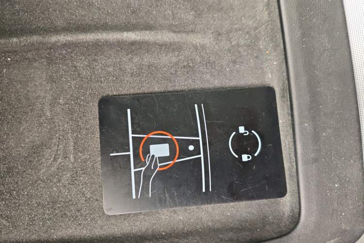 Used Tesla Model 3 2023 Rear-Wheel-Drive Version
