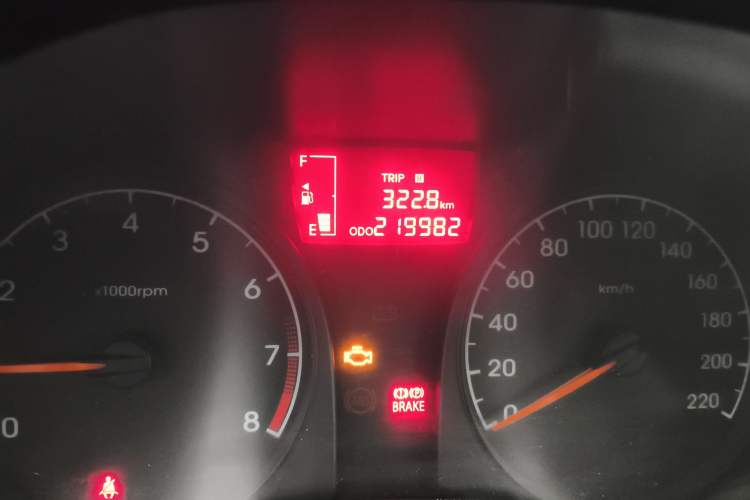 Used Hyundai Verna (older generation) 2014 1.4L Manual Smart GLS Trim
