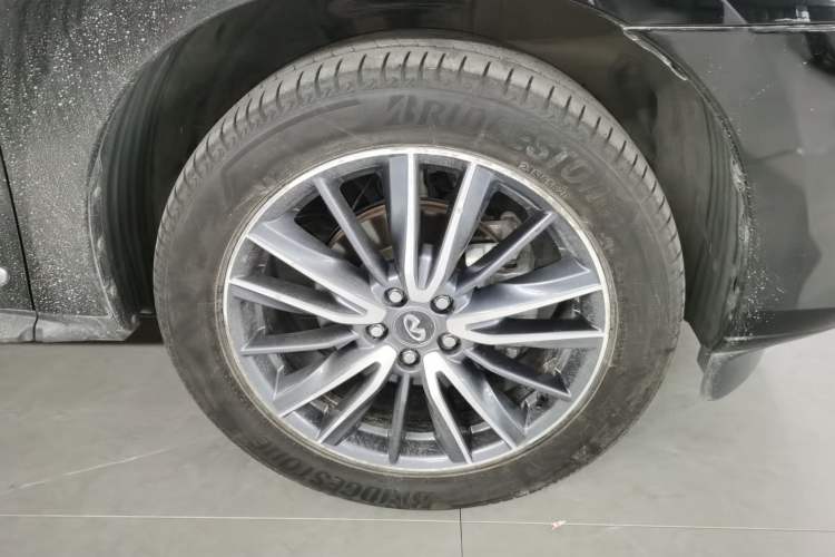 Used Infiniti QX60 2018 2.5 S/C Hybrid Two-Wheel-Drive Champion Family Edition
