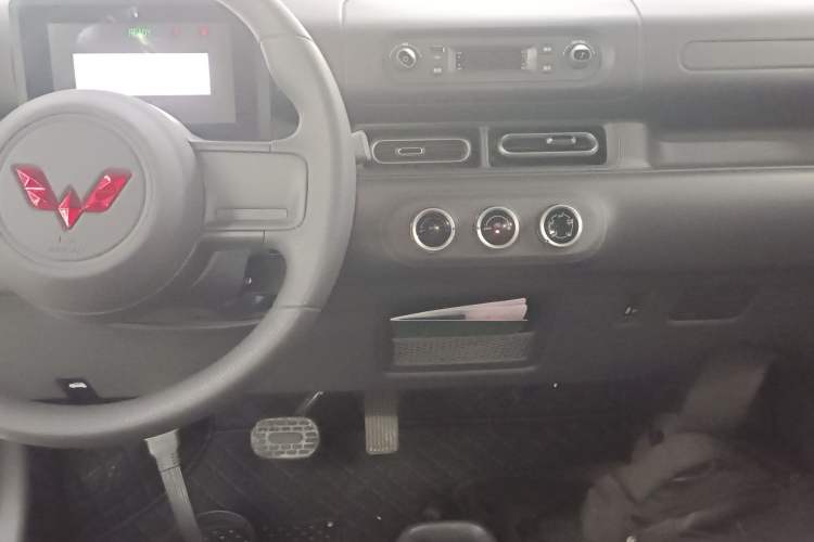 Used Wuling Zhiguang New Energy 2025 Comfort Model