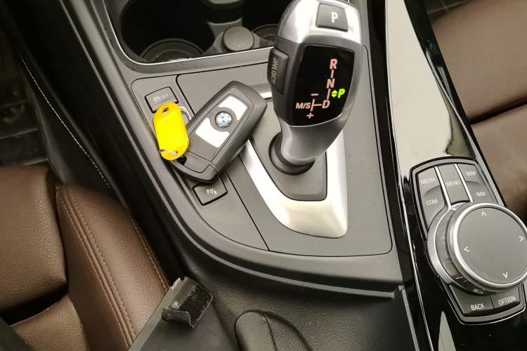 Used BMW 3 Series 2019 320Li Fashion Model Gear Lever