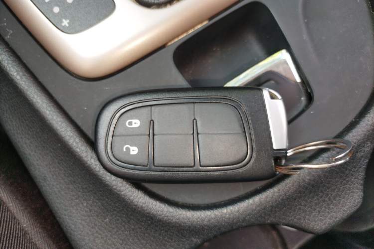 Used Jeep Cherokee 2016 2.4L Professional Smart Version