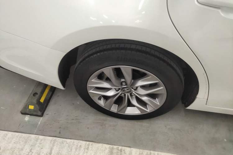 Used Toyota Avalon 2019 2.0L Ambition Edition China VI
