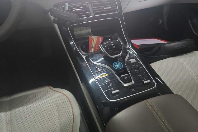 Used BYD Qin PLUS 2024 HONOR Edition DM-i 120KM Beyond Model