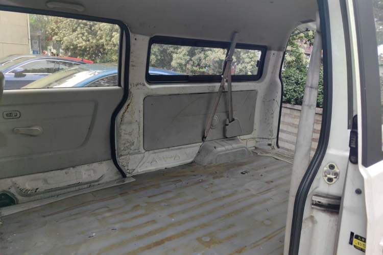 Used Jinbei New Hiace X30L 2021 1.5L Business Central Air-Conditioned Coach China VI Standard SWC15M Left Rear Seat