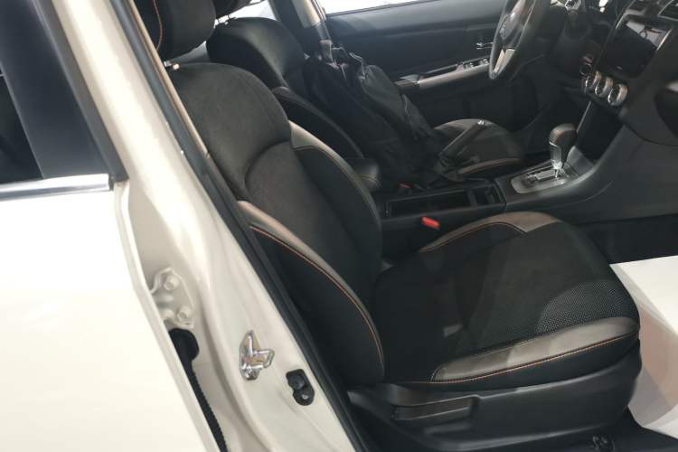 Used Subaru XV 2016 2.0i Comfort Navigation Edition Right Front Seat