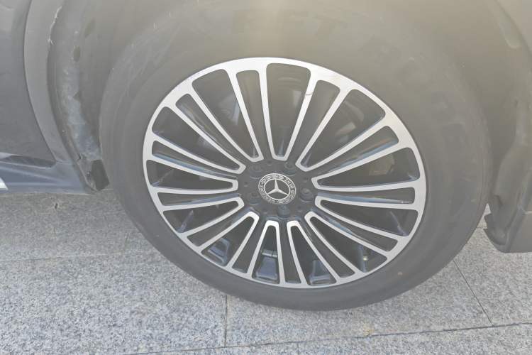 Used Mercedes-Benz GLC 2019 GLC 260 L 4MATIC Dynamic Model