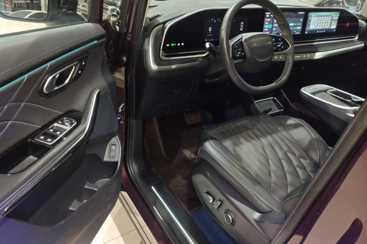 Used SAIC MAXUS G90 2022 2.0T Interstellar Seven-Seater Driver Seat