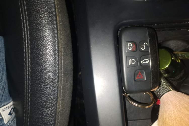 Used Land Rover Discovery Sport 2018 240 PS SE Version