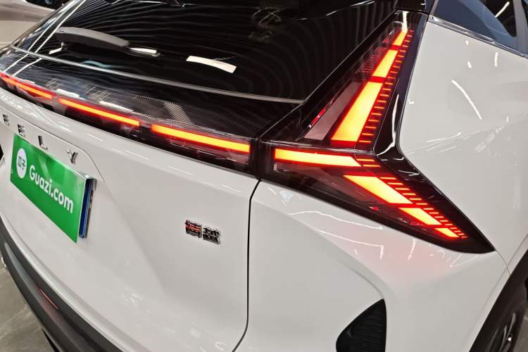 Used Geely Auto Emgrand X7 Sport 2024 1.5TD Smart Connect+ Right Rear Taillight