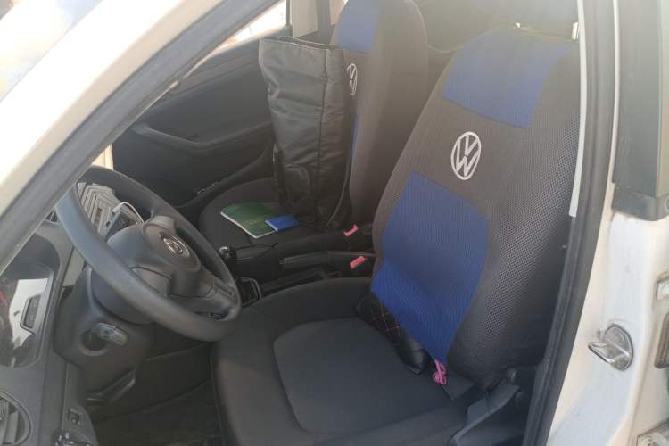 Used Volkswagen Jetta 2015 1.4L Manual Fashion Model
