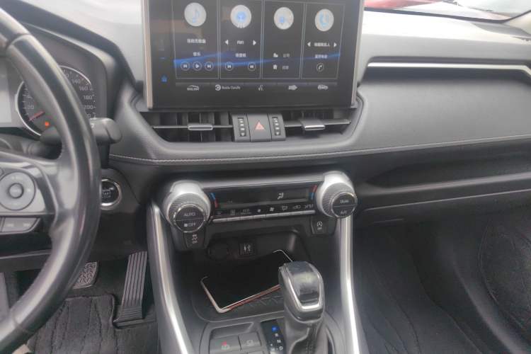 Used Toyota Wildlander 2022 2.0L CVT 4x4 Luxury PLUS Edition