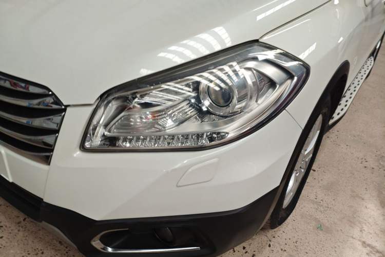 Used Suzuki S-Cross 2014 1.6L CVT Two-Wheel Drive Elite Version
