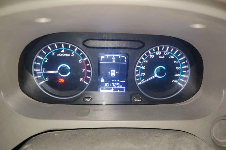 Used FORTHING Joyear S50 2014 1.5L Manual Luxury Model
