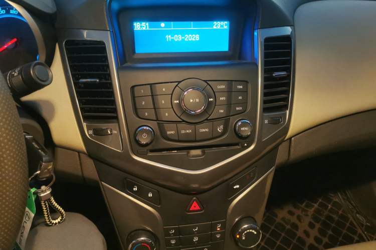 Used Chevrolet Cruze 2015 1.5L Classic SE AT
