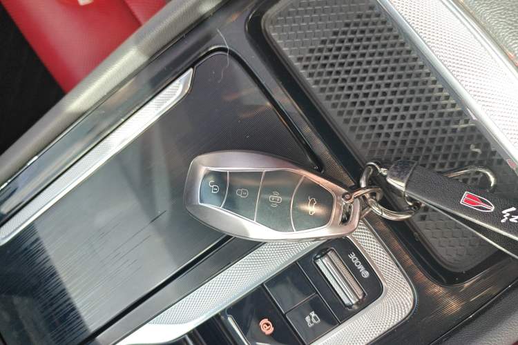 Used Hongqi H6 2023 2.0T ZhiShang Version Vehicle Key