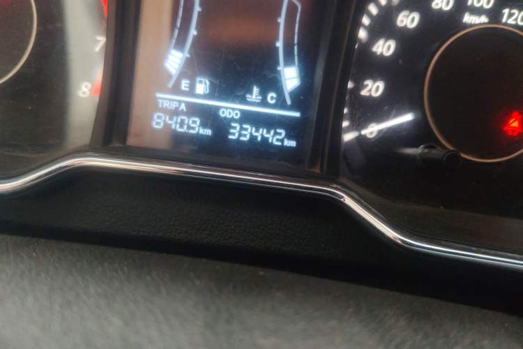 Used HYOSOW H3 2015 1.5L manual luxury version