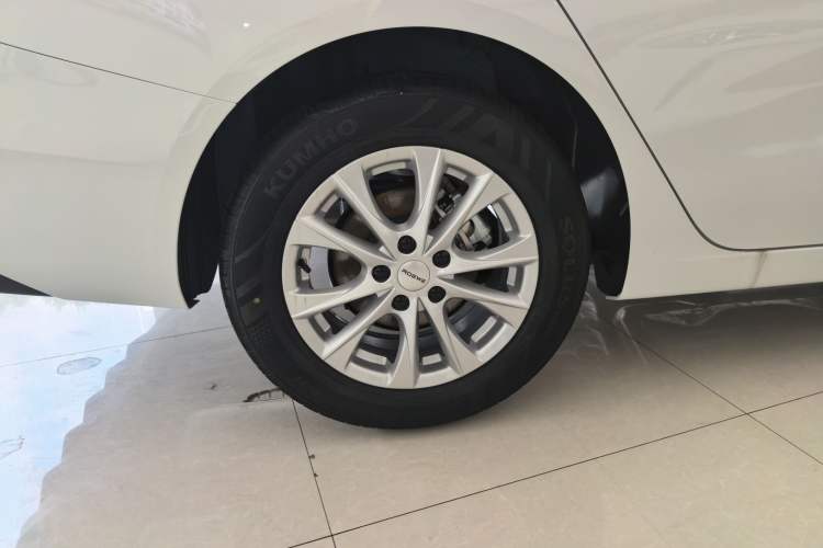 Used Roewe i5 2026 Model 1.5L CVT Luxury Version