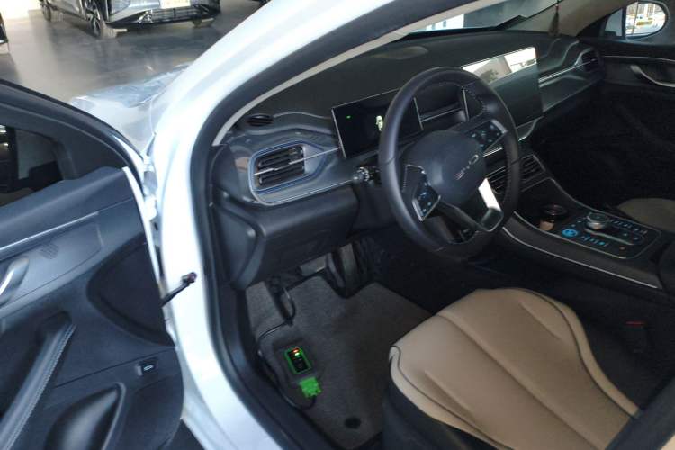 Used BYD Destroyer 05 2024 HONOR Edition DM-i 55KM Luxury Model Driver Seat