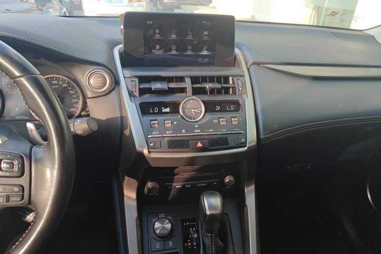 Used Lexus NX 2020 200 All-Wheel Drive Fēngshàng Version China VI Standard Audio And AC Panel