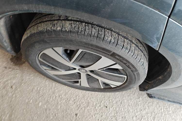 Used BYD Tang L 2025 EV 600KM All-Wheel-Drive LiDAR Flagship Model
