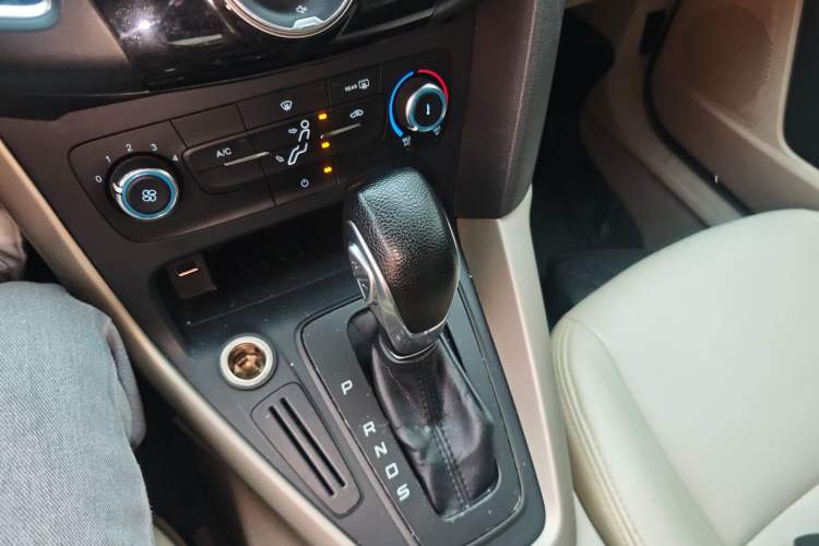 Used Ford Focus 2015 Sedan 1.6L Automatic Comfort Model