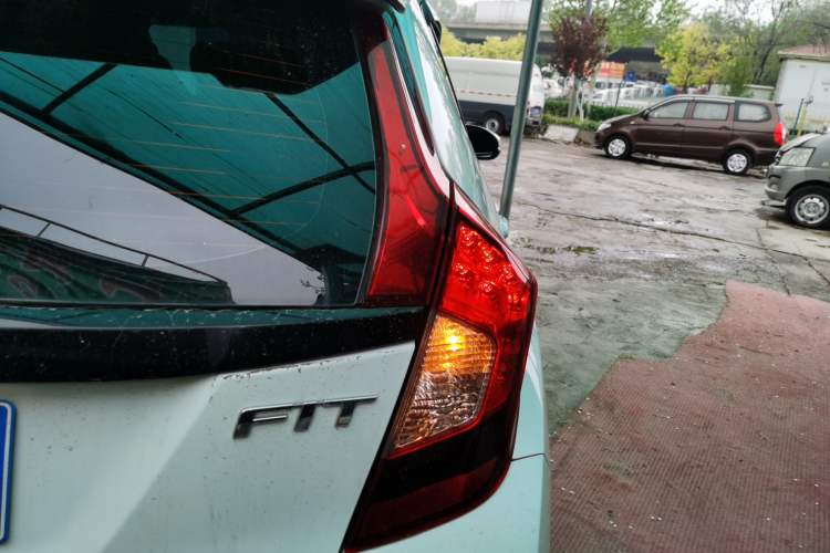 Used Honda Fit 2018 1.5L CVT Comfort Sunroof Version Right Rear Taillight