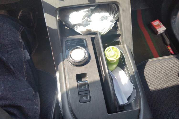 Used Haval H6 New Energy 2023 DHT-PHEV 110KM Enjoyment Edition Gear Lever