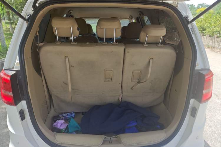 Used Baojun 730 2016 1.5L Manual Comfort Version 7 Seats China V Emission Standard Trunk