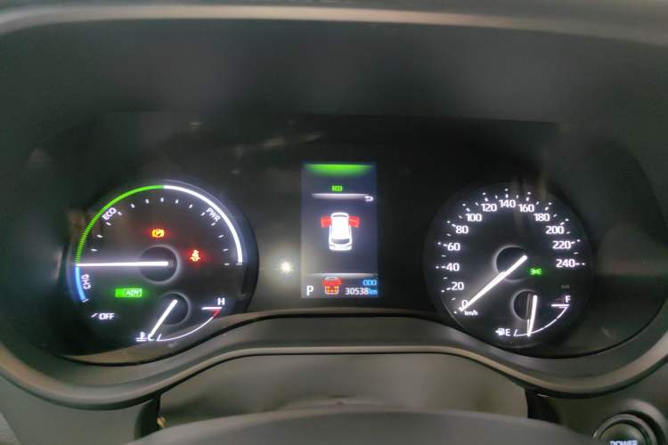 Used Toyota Granvia 2024 2.5L Hybrid Luxury Edition
