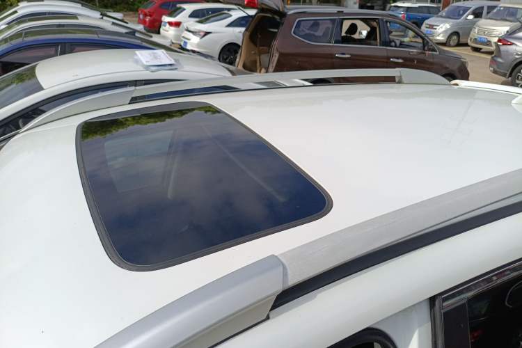 Used Honda CR-V 2015 2.4L two-wheel drive luxury version
