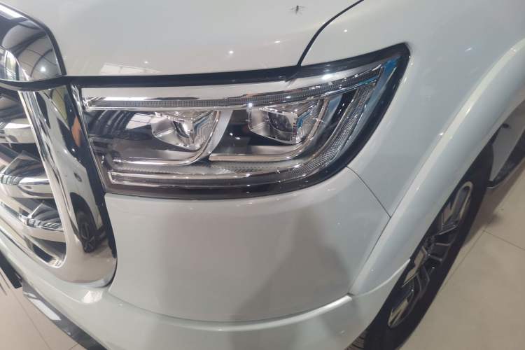 Used Great Wall Poer 2021 2.0T Global Version Automatic Diesel 4x4 Sporty Standard Cab GW4D20M
