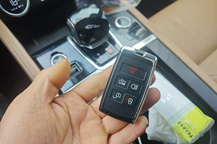 Used Jaguar XFL 2022 XFL 2.0T P250 Two-Wheel-Drive Prestige Luxury Edition
