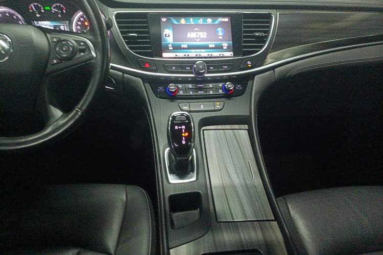 Used Buick LaCrosse 2018 20T Elite Edition

