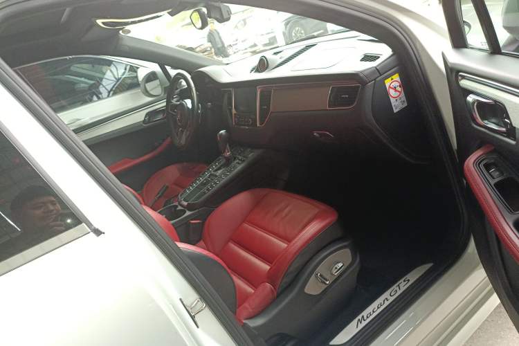 Used Porsche Macan 2017 Macan GTS 3.0T