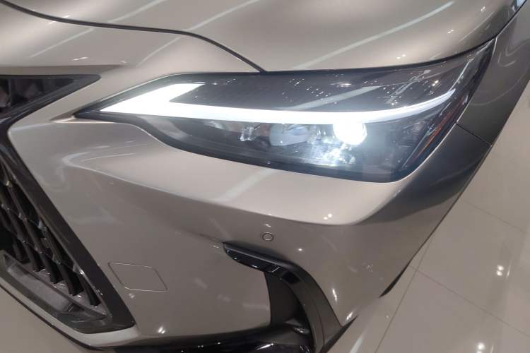 Used Lexus NX 2023 350h Front-Wheel-Drive Chuan Yue Edition