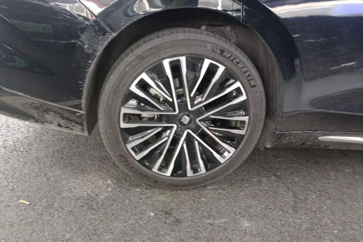 Used Baojun Enjoy 2025 Plug-in Hybrid 140km Luxury Edition Right Rear Wheel Hub